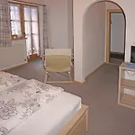 Lägenhet Quadratsch By Interhome
