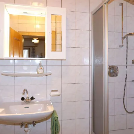 Quadratsch By Interhome アパート Pians