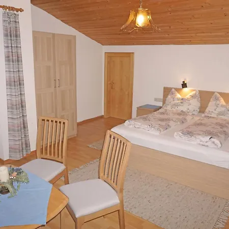 Quadratsch By Interhome Pians