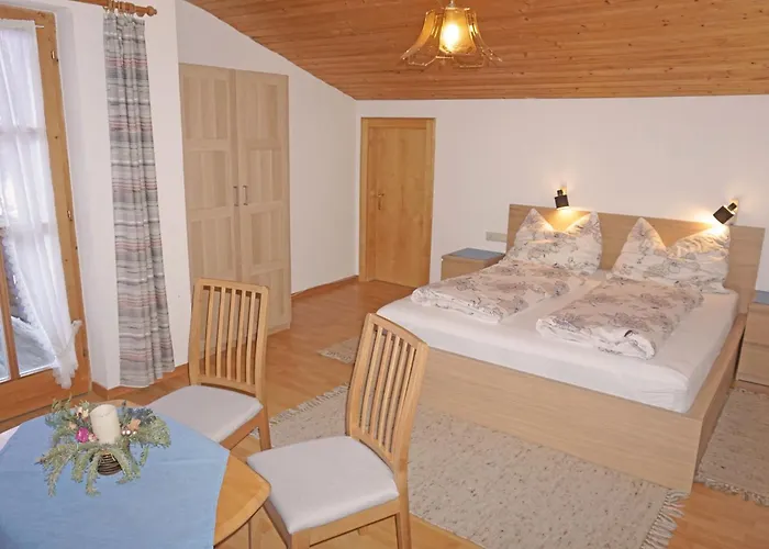 Quadratsch By Interhome Pians